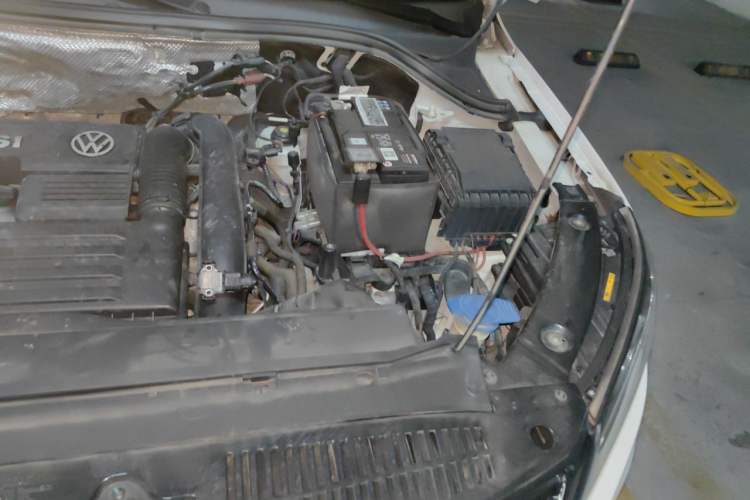 Used Volkswagen Tiguan 2016 280TSI Automatic Two-Wheel-Drive Silk Road Style Edition Engine Bay Left