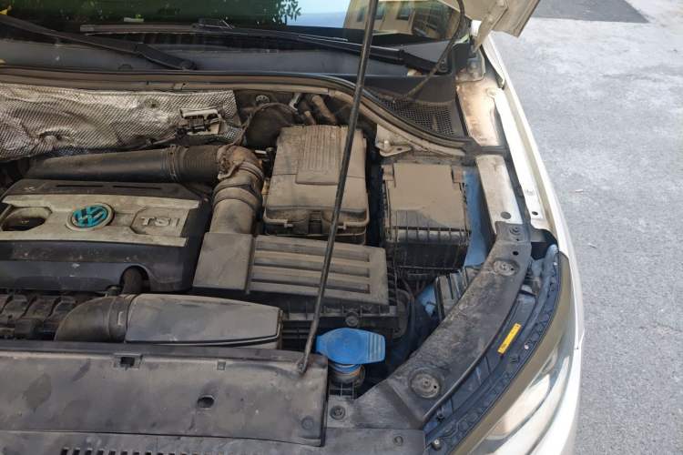Used Volkswagen Tiguan 2016 300TSI Automatic Two-Wheel Drive Comfort Edition Engine Bay Left