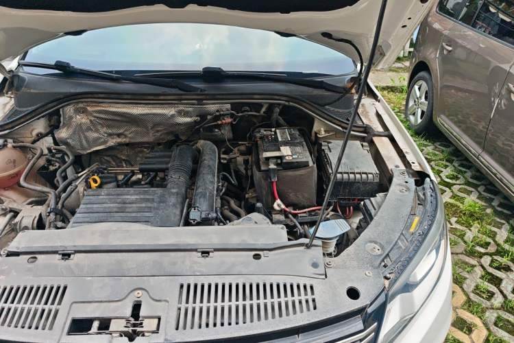 Used Volkswagen Tiguan 2016 280TSI Automatic Two-Wheel Drive Silk Road Comfort Edition Engine Bay Left