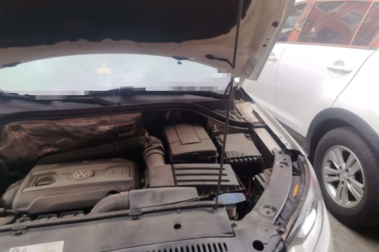 Used Volkswagen Tiguan 2016 300TSI Automatic Two-Wheel Drive Trend Edition Engine Bay Left