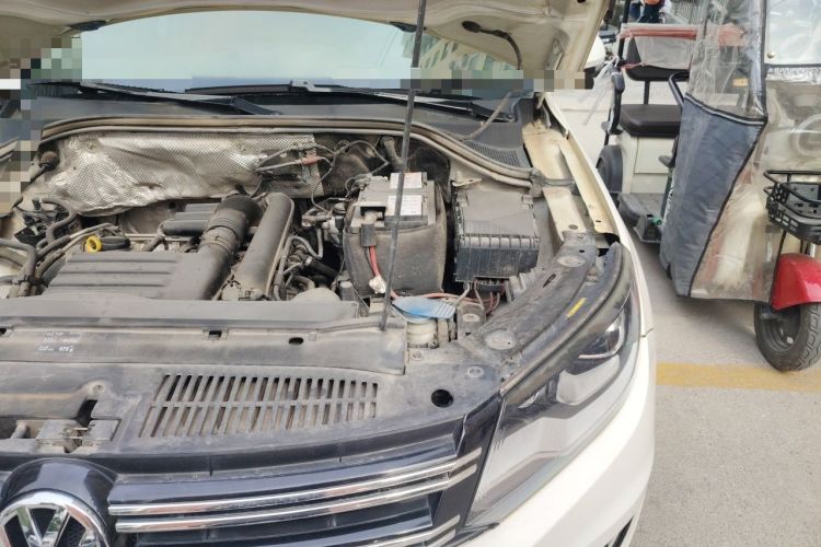 Used Volkswagen Tiguan 2016 280TSI Automatic Two-Wheel-Drive Silk Road Style Edition Engine Bay Left