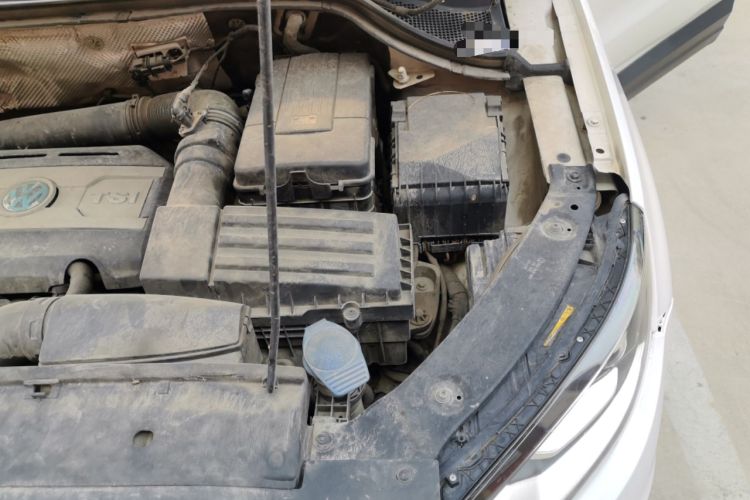 Used Volkswagen Tiguan 2016 300TSI Automatic Two-Wheel Drive Trend Edition Engine Bay Left