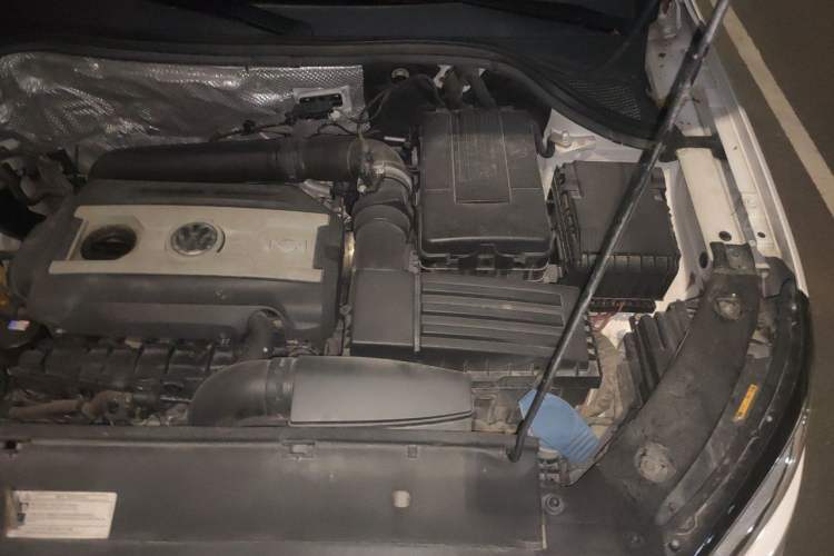 Used Volkswagen Tiguan 2016 300TSI Automatic Two-Wheel Drive Comfort Edition Engine Bay Left