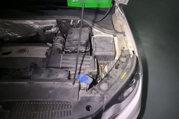 Used Volkswagen Tiguan 2016 300TSI Automatic All-Wheel Drive Fashion Vision Edition Engine Bay Left