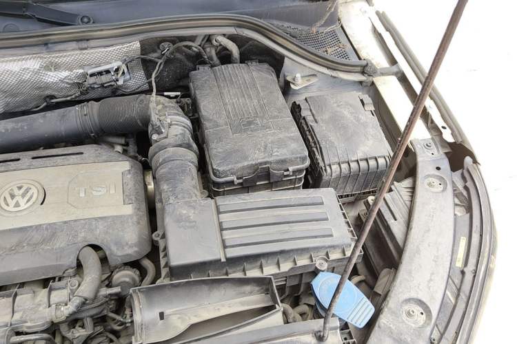 Used Volkswagen Tiguan 2016 300TSI Automatic Two-Wheel Drive Trend Edition Engine Bay Left