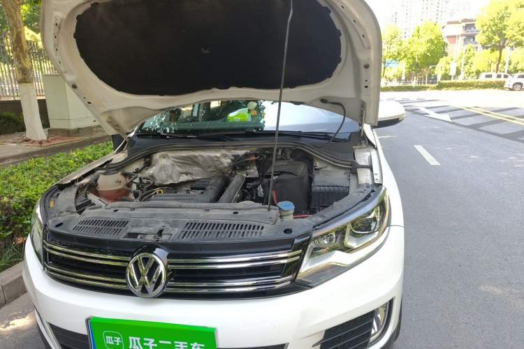 Used Volkswagen Tiguan 2016 280TSI Automatic Two-Wheel-Drive Silk Road Style Edition Engine Bay Left