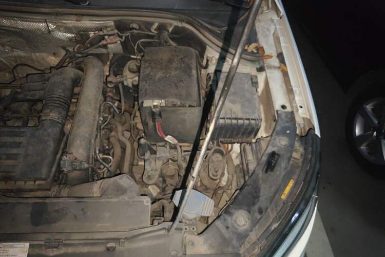 Used Volkswagen Tiguan 2016 280TSI Automatic Two-Wheel-Drive Silk Road Style Edition Engine Bay Left