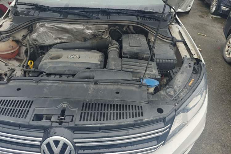 Used Volkswagen Tiguan 2016 300TSI Automatic Two-Wheel Drive Comfort Edition Engine Bay Left