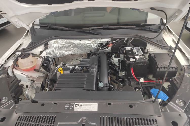 Used Volkswagen Tiguan 2016 280TSI Automatic Two-Wheel-Drive Silk Road Style Edition Engine Bay