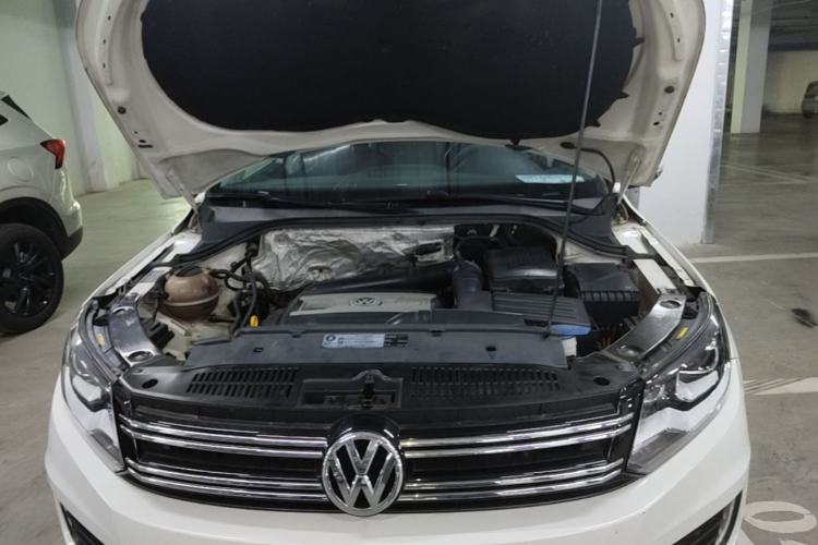 Used Volkswagen Tiguan 2016 300TSI Automatic Two-Wheel Drive Trend Edition Engine Bay