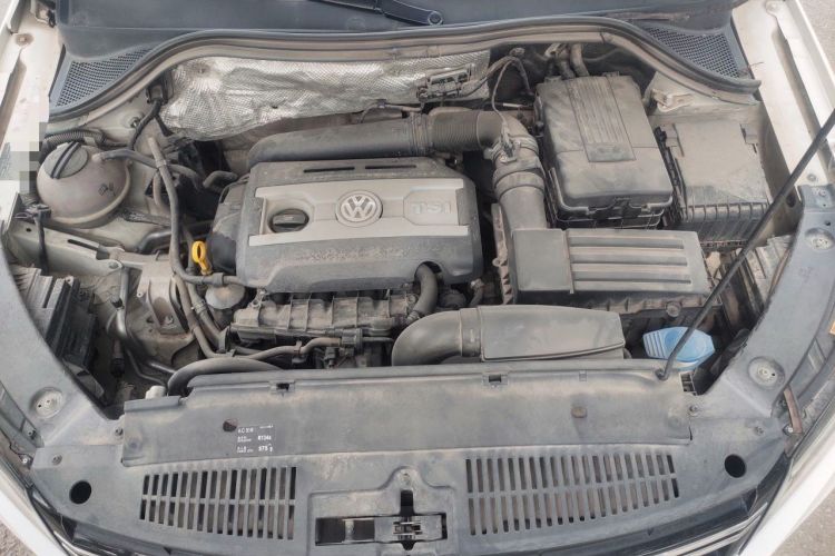 Used Volkswagen Tiguan 2016 300TSI Automatic All-Wheel Drive Luxury Edition Engine Bay