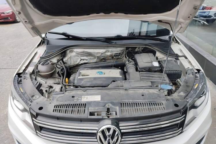 Used Volkswagen Tiguan 2016 300TSI Automatic Two-Wheel Drive Trend Edition Engine Bay