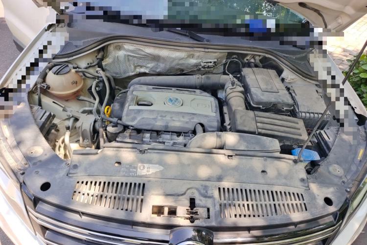 Used Volkswagen Tiguan 2016 300TSI Automatic Two-Wheel Drive Luxury Edition Engine Bay