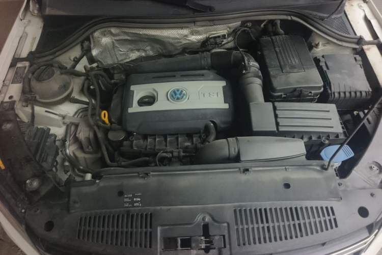 Used Volkswagen Tiguan 2016 300TSI Automatic Two-Wheel Drive Trend Edition Engine Bay