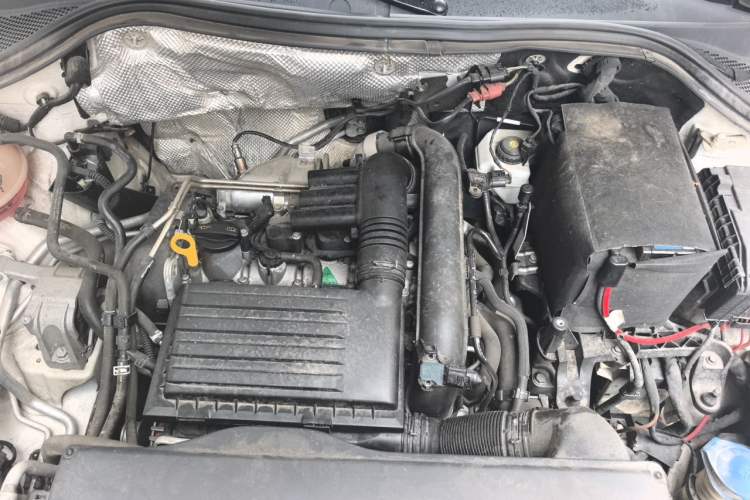 Used Volkswagen Tiguan 2016 280TSI Automatic Two-Wheel-Drive Silk Road Style Edition Engine Bay