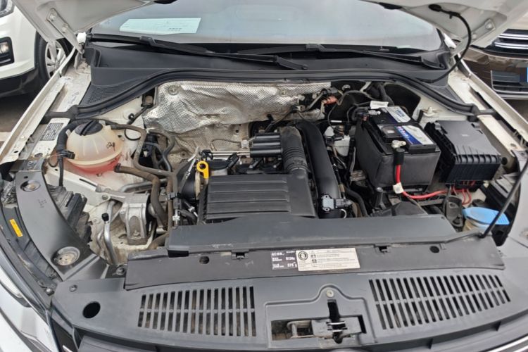 Used Volkswagen Tiguan 2016 280TSI Automatic Two-Wheel-Drive Silk Road Style Edition Engine Bay