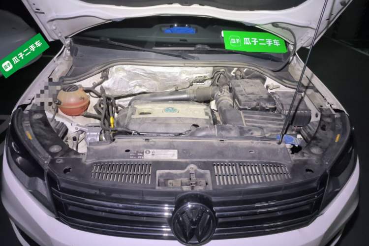 Used Volkswagen Tiguan 2016 300TSI Automatic All-Wheel Drive Fashion Vision Edition Engine Bay