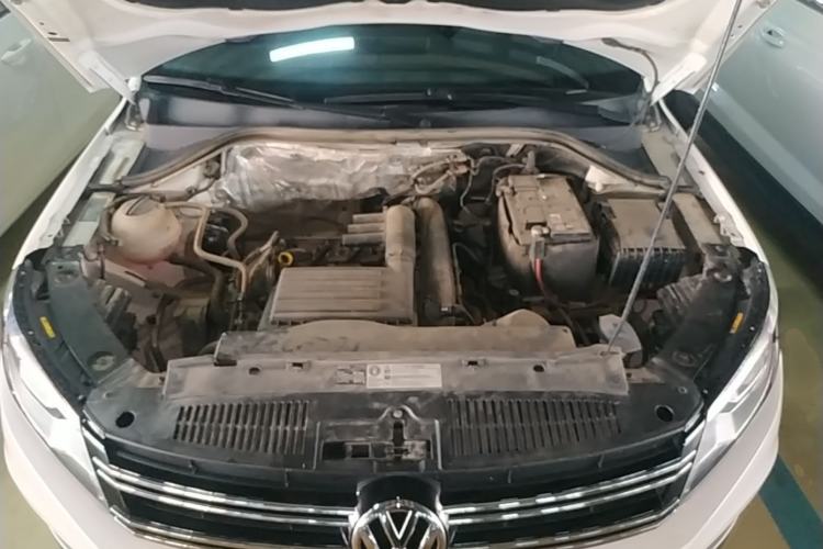 Used Volkswagen Tiguan 2016 280TSI Automatic Two-Wheel-Drive Silk Road Style Edition Engine Bay
