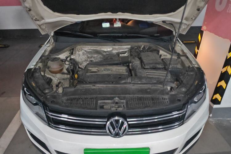 Used Volkswagen Tiguan 2016 300TSI Automatic Two-Wheel Drive Comfort Edition Engine Bay