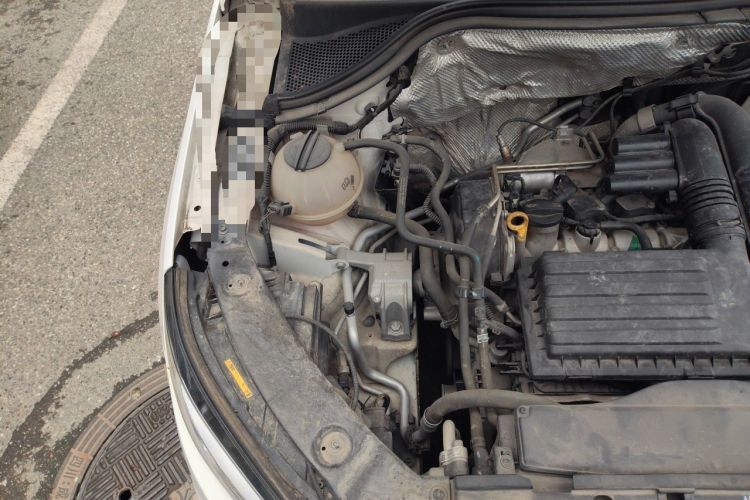 Used Volkswagen Tiguan 2016 280TSI Automatic Two-Wheel-Drive Silk Road Style Edition Engine Bay Right