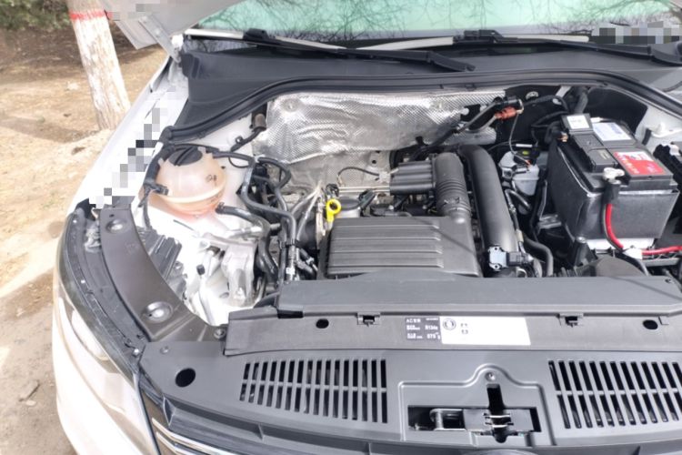 Used Volkswagen Tiguan 2016 280TSI Automatic Two-Wheel-Drive Silk Road Style Edition Engine Bay Right