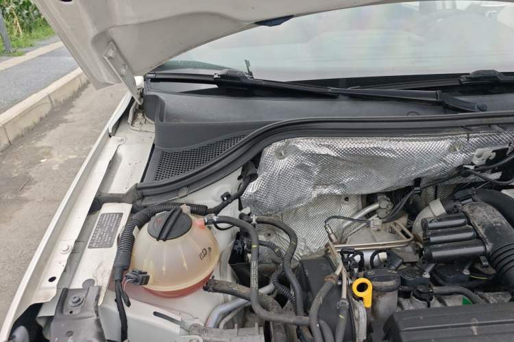 Used Volkswagen Tiguan 2016 280TSI Automatic Two-Wheel Drive Silk Road Comfort Edition Engine Bay Right