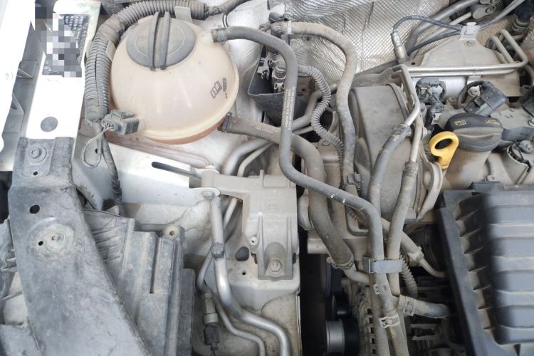 Used Volkswagen Tiguan 2016 280TSI Automatic Two-Wheel-Drive Silk Road Style Edition Engine Bay Right