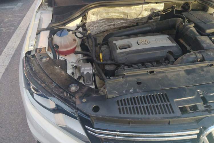 Used Volkswagen Tiguan 2016 2.0 TSI Four-Wheel Drive Elite Version Engine Bay Right