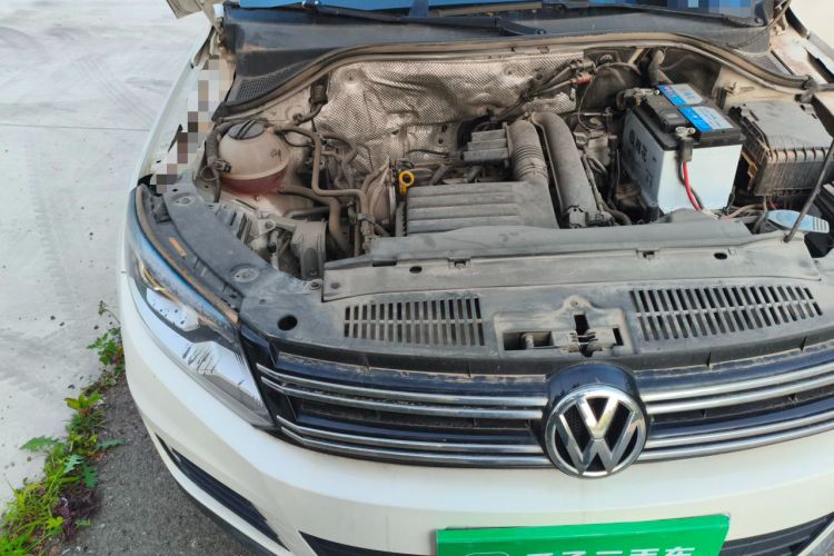 Used Volkswagen Tiguan 2016 280TSI Automatic Two-Wheel-Drive Silk Road Style Edition Engine Bay Right