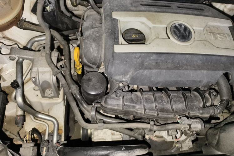 Used Volkswagen Tiguan 2016 300TSI Automatic Two-Wheel Drive Luxury Edition Engine Bay Right