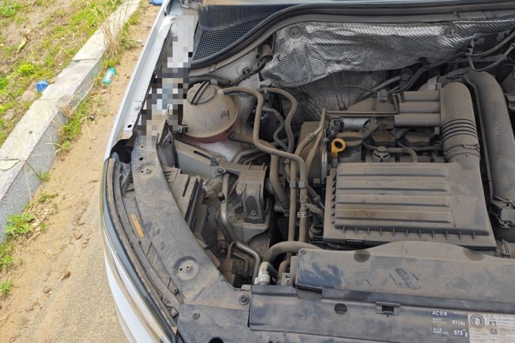 Used Volkswagen Tiguan 2016 280TSI Automatic Two-Wheel-Drive Silk Road Style Edition Engine Bay Right