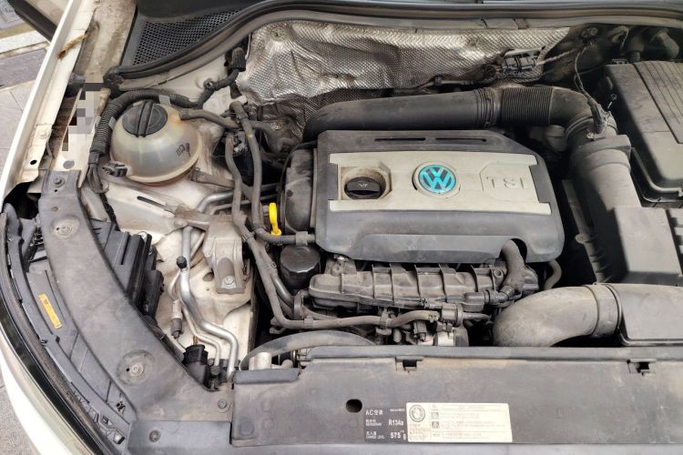 Used Volkswagen Tiguan 2016 300TSI Automatic Two-Wheel Drive Comfort Edition Engine Bay Right