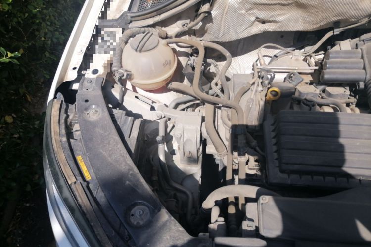 Used Volkswagen Tiguan 2016 280TSI Automatic Two-Wheel-Drive Silk Road Style Edition Engine Bay Right