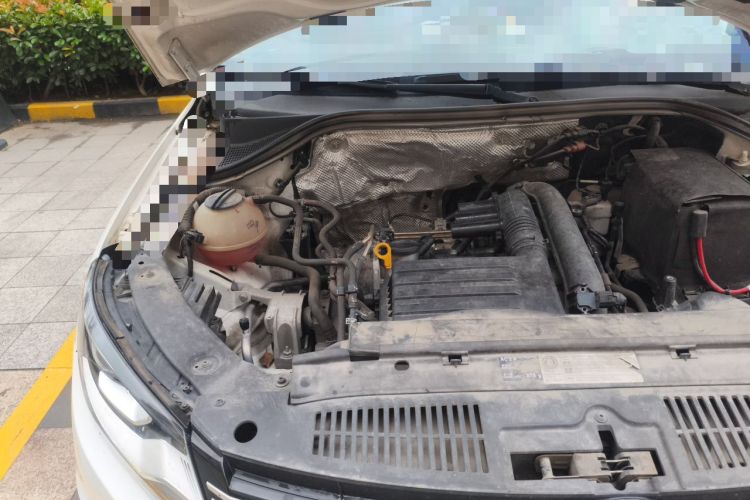 Used Volkswagen Tiguan 2016 280TSI Automatic Two-Wheel Drive Silk Road Comfort Edition Engine Bay Right