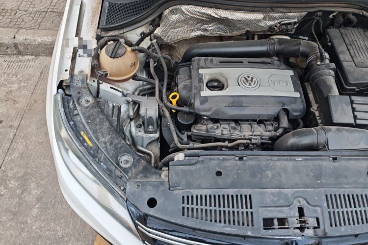 Used Volkswagen Tiguan 2016 300TSI Automatic Two-Wheel Drive Trend Edition Engine Bay Right