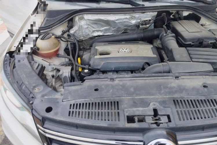 Used Volkswagen Tiguan 2016 300TSI Automatic Two-Wheel Drive Luxury Edition Engine Bay Right