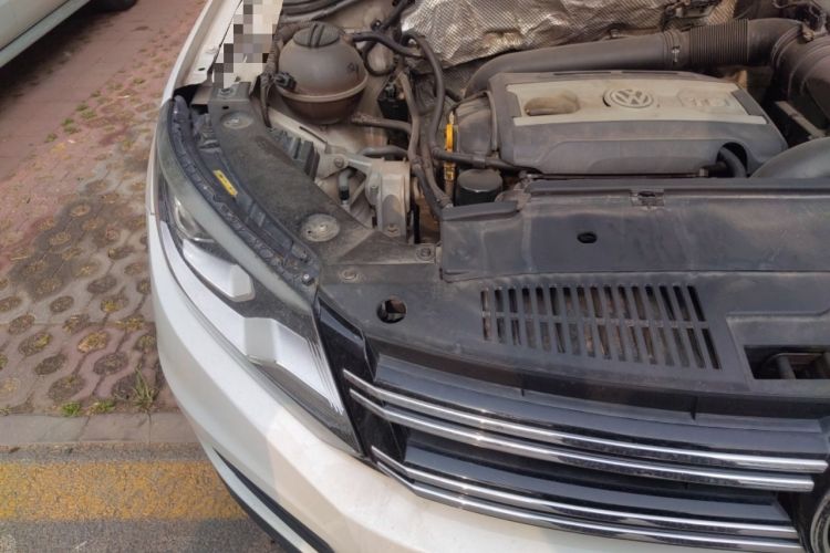 Used Volkswagen Tiguan 2016 300TSI Automatic Two-Wheel Drive Luxury Edition Engine Bay Right