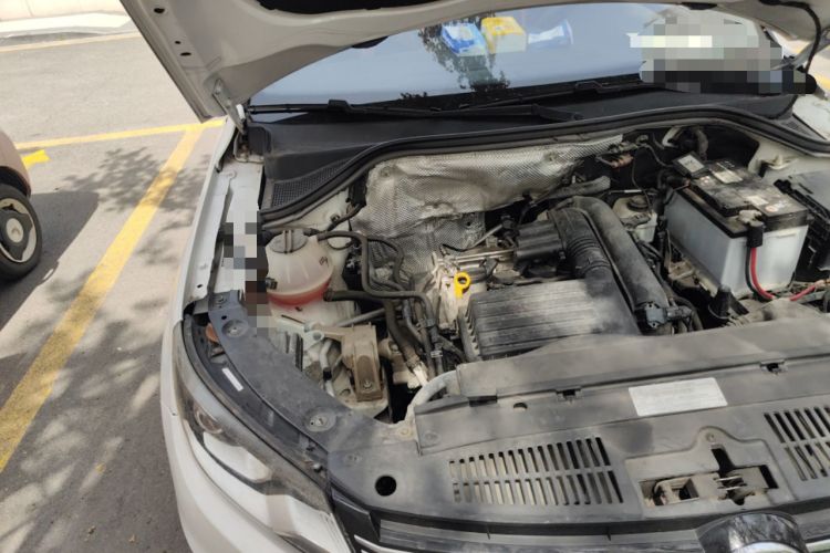 Used Volkswagen Tiguan 2016 280TSI Automatic Two-Wheel-Drive Silk Road Style Edition Engine Bay Right