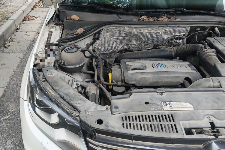 Used Volkswagen Tiguan 2016 300TSI Automatic Two-Wheel Drive Comfort Edition Engine Bay Right