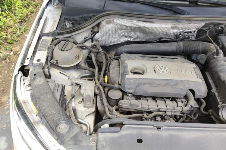 Used Volkswagen Tiguan 2016 300TSI Automatic Two-Wheel Drive Trend Edition Engine Bay Right