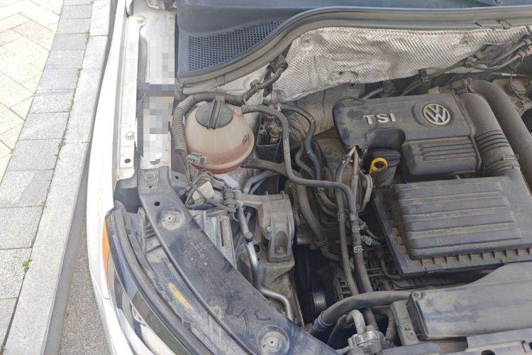 Used Volkswagen Tiguan 2016 280TSI Automatic Two-Wheel Drive Silk Road Comfort Edition Engine Bay Right