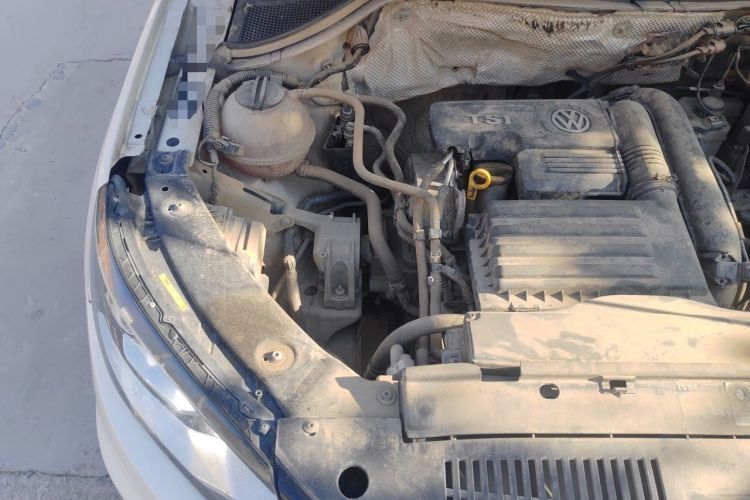Used Volkswagen Tiguan 2016 280TSI Automatic Two-Wheel-Drive Silk Road Style Edition Engine Bay Right