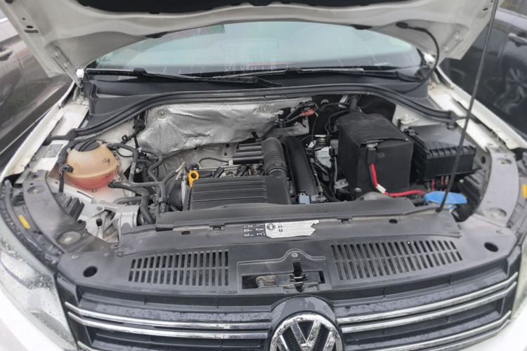 Used Volkswagen Tiguan 2016 280TSI Automatic Two-Wheel-Drive Silk Road Style Edition Engine Bay