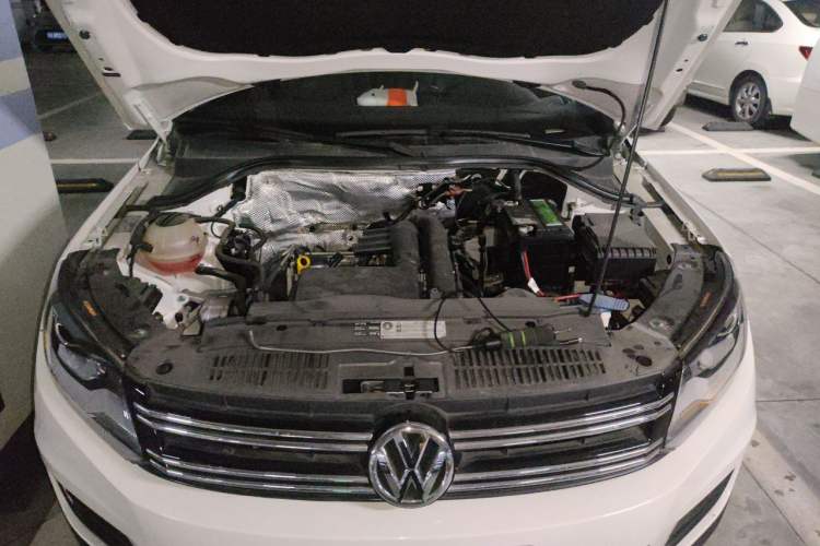 Used Volkswagen Tiguan 2016 280TSI Automatic Two-Wheel-Drive Silk Road Style Edition Engine Bay