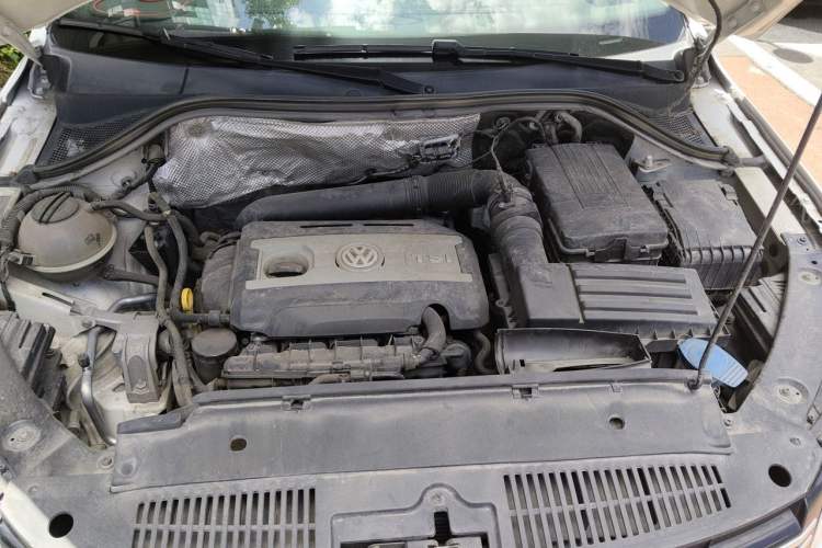 Used Volkswagen Tiguan 2016 300TSI Automatic Two-Wheel Drive Trend Edition Engine Bay