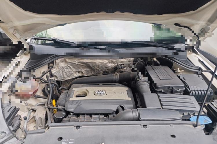 Used Volkswagen Tiguan 2016 300TSI Automatic Two-Wheel Drive Luxury Edition Engine Bay