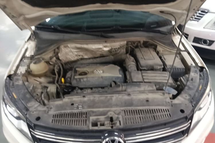 Used Volkswagen Tiguan 2016 300TSI Automatic Two-Wheel Drive Trend Edition Engine Bay