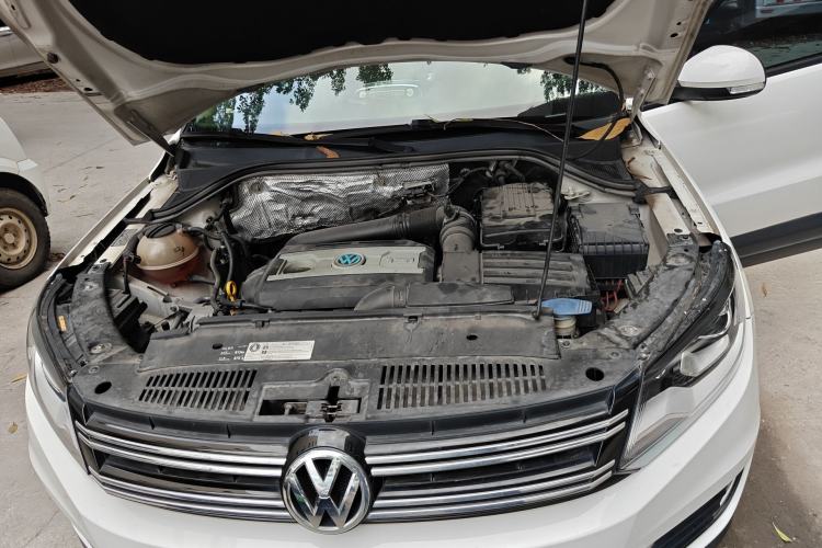 Used Volkswagen Tiguan 2016 300TSI Automatic Two-Wheel Drive Trend Edition Engine Bay