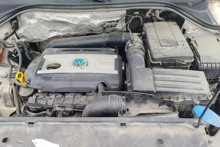 Used Volkswagen Tiguan 2016 330TSI Automatic All-Wheel-Drive Flagship Edition Engine Bay