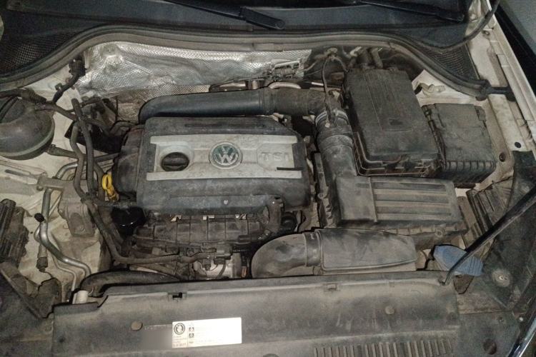 Used Volkswagen Tiguan 2016 300TSI Automatic Two-Wheel Drive Luxury Edition Engine Bay